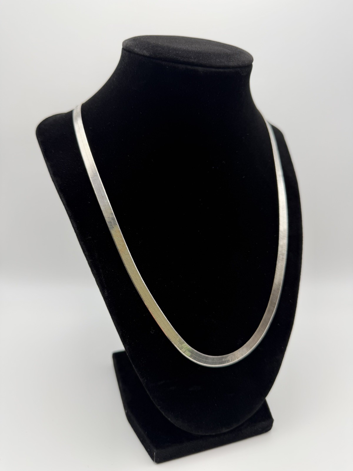 Vintage Italian Milor Herringbone 22″ 925 Silver Chain Necklace, 5.3mm, 15.20g