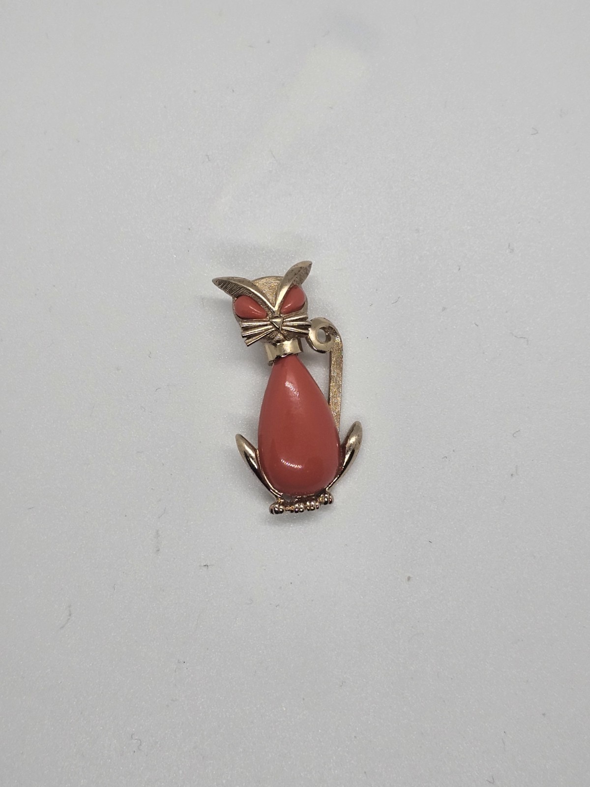 Crown Trifari Jelly Belly Cat Brooch Alfred Phillippe