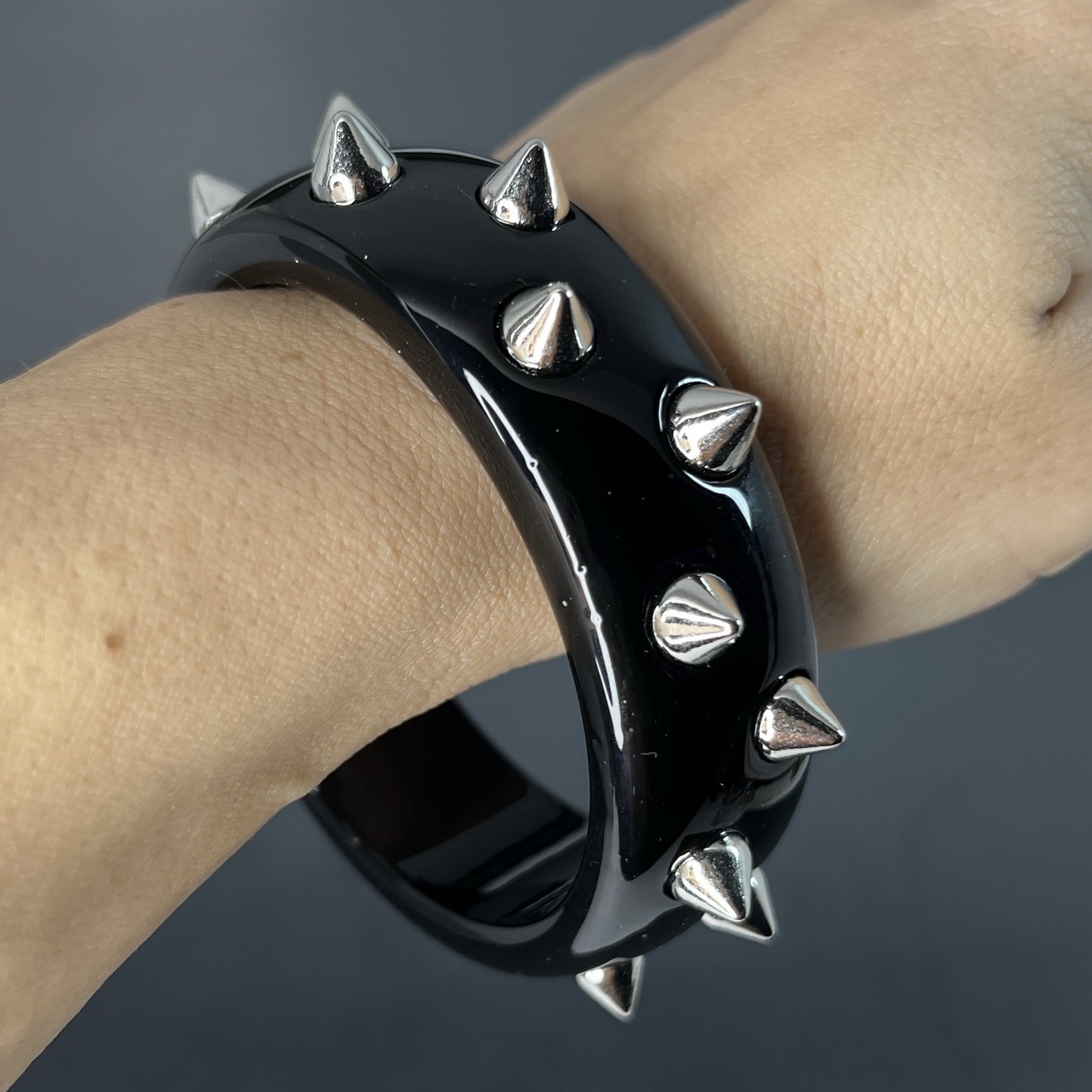 Black Lucite Bangle Bracelet Silver Spikes Punk Rock Biker Studs Retro 7.75”