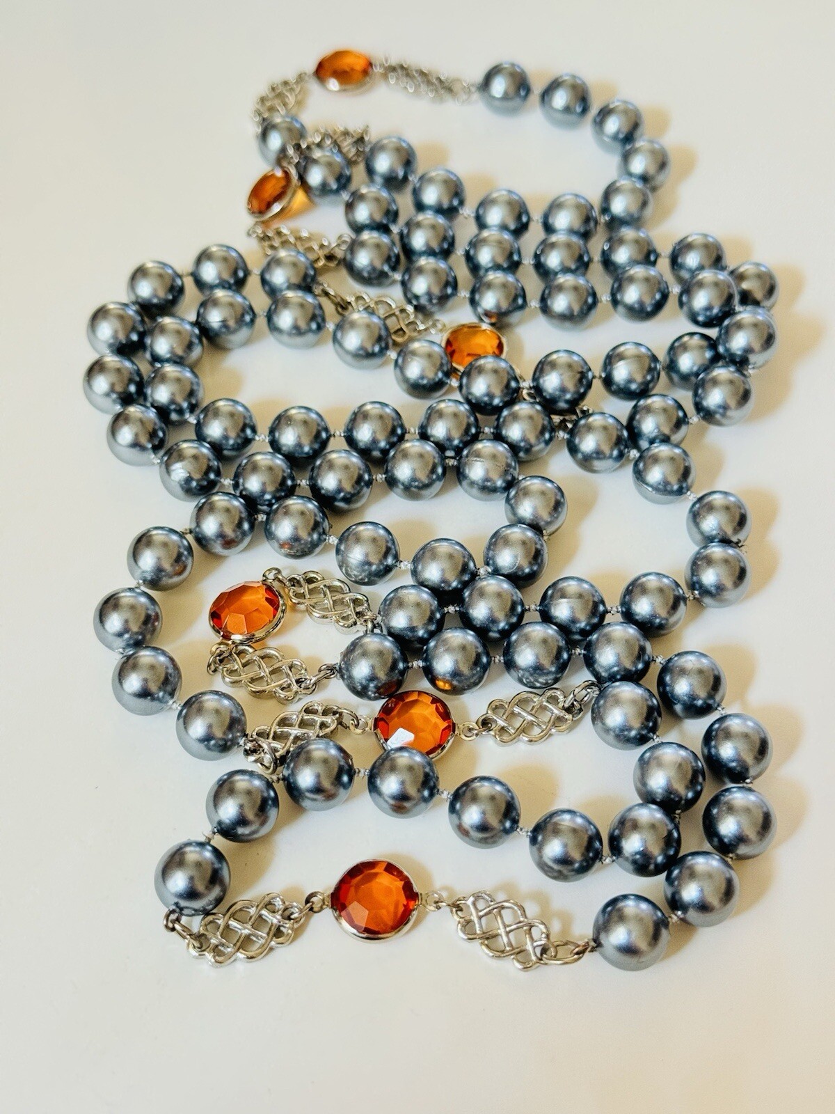 VTG Open Bezel Necklace pearl strand Acrylic Silver Extra Long Runway Beaded 80s