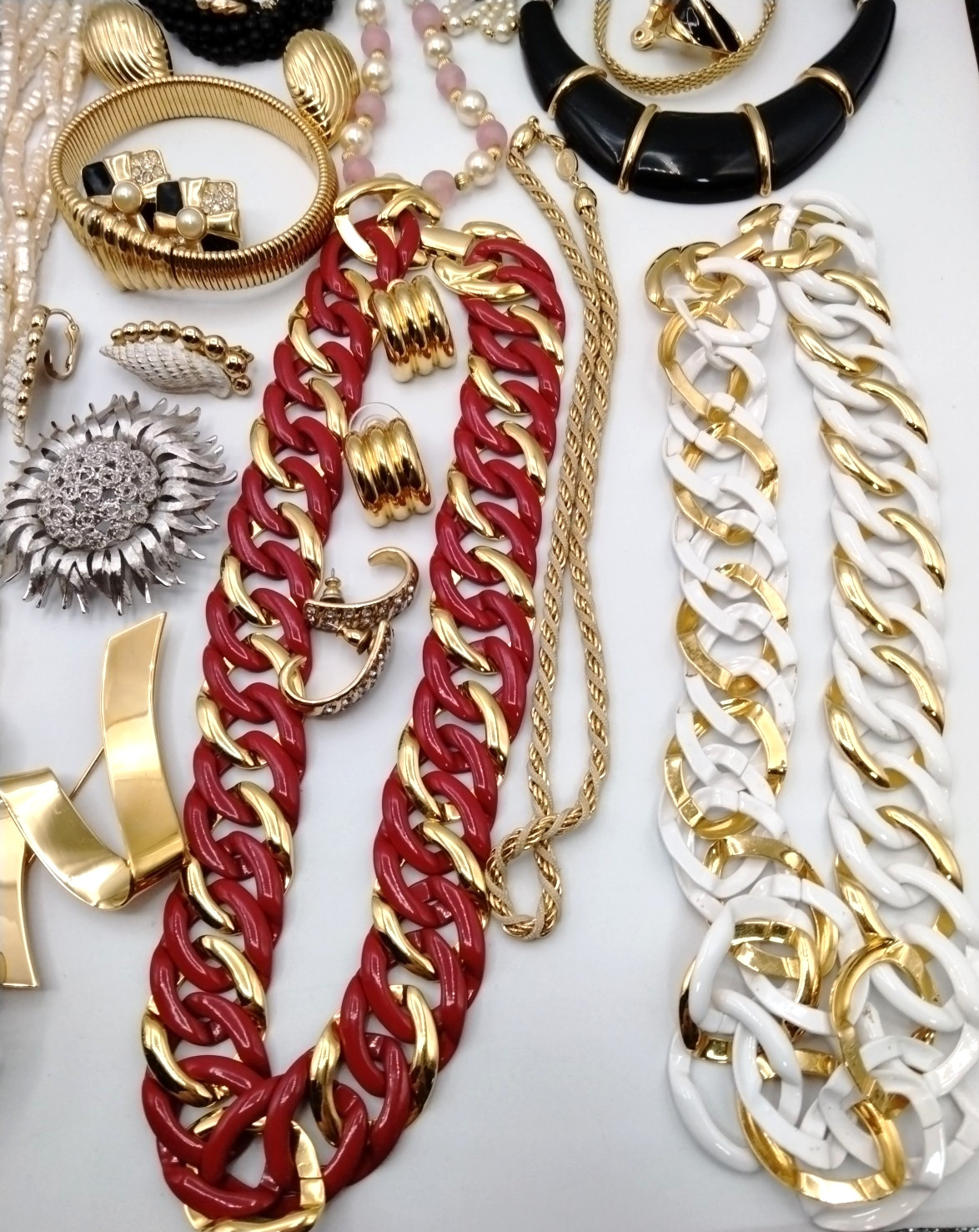 Vintage Jewelry Lot Coro Trifari Monet Sarah Coventry Necklace Earring Brooch