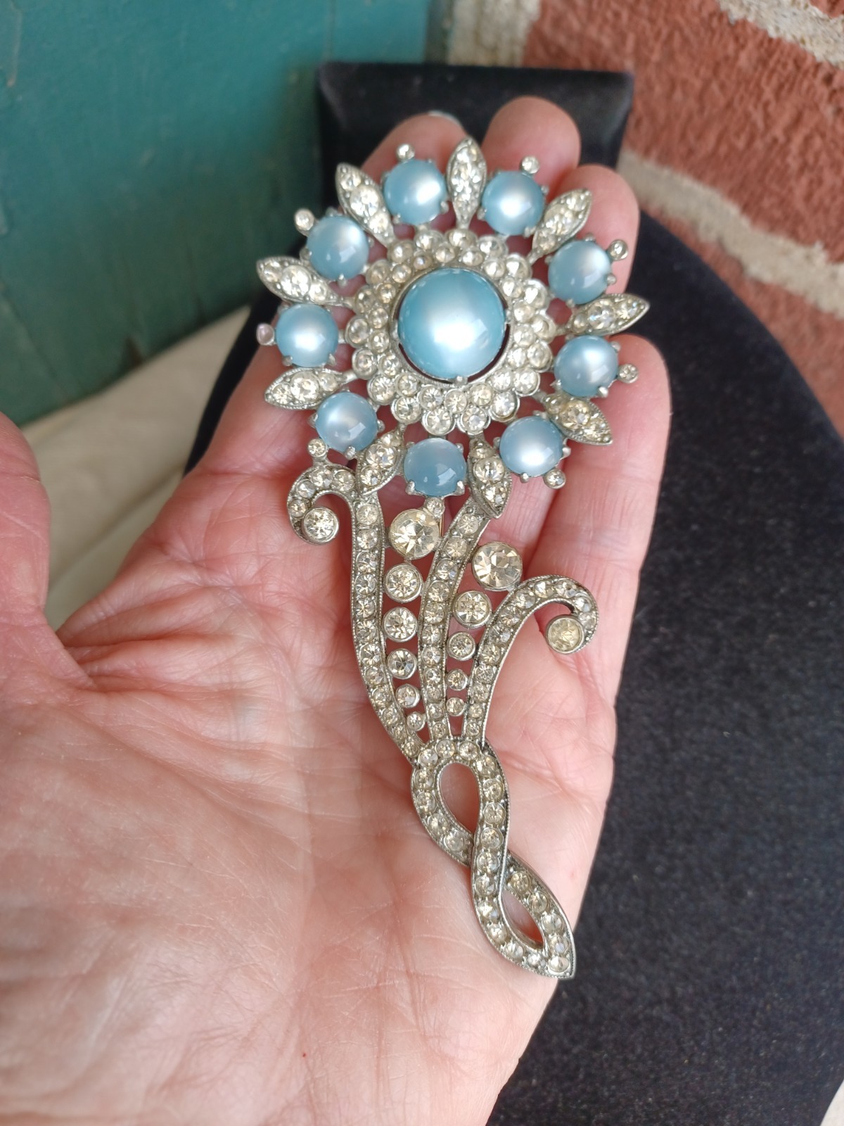 HUGE VINTAGE ART DECO ERA UNSGD CORO ? BLUE MOONGLOW CAB FLORAL RHINESTONE PIN