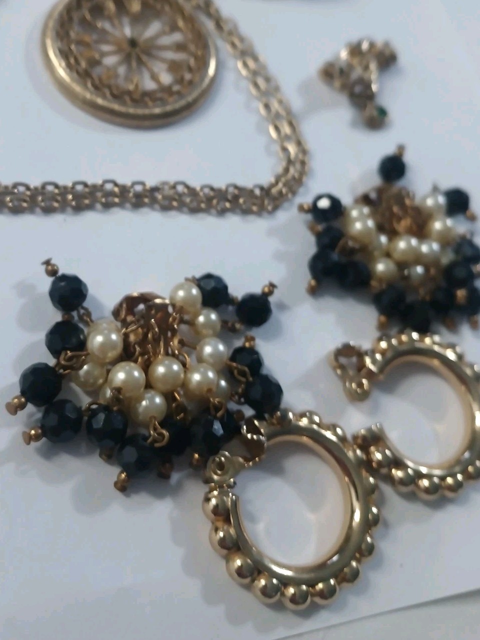 Vintage Mostly Signed Costume Jewelry Lot Necklaces, Bracelets, Earrings, Brooch
