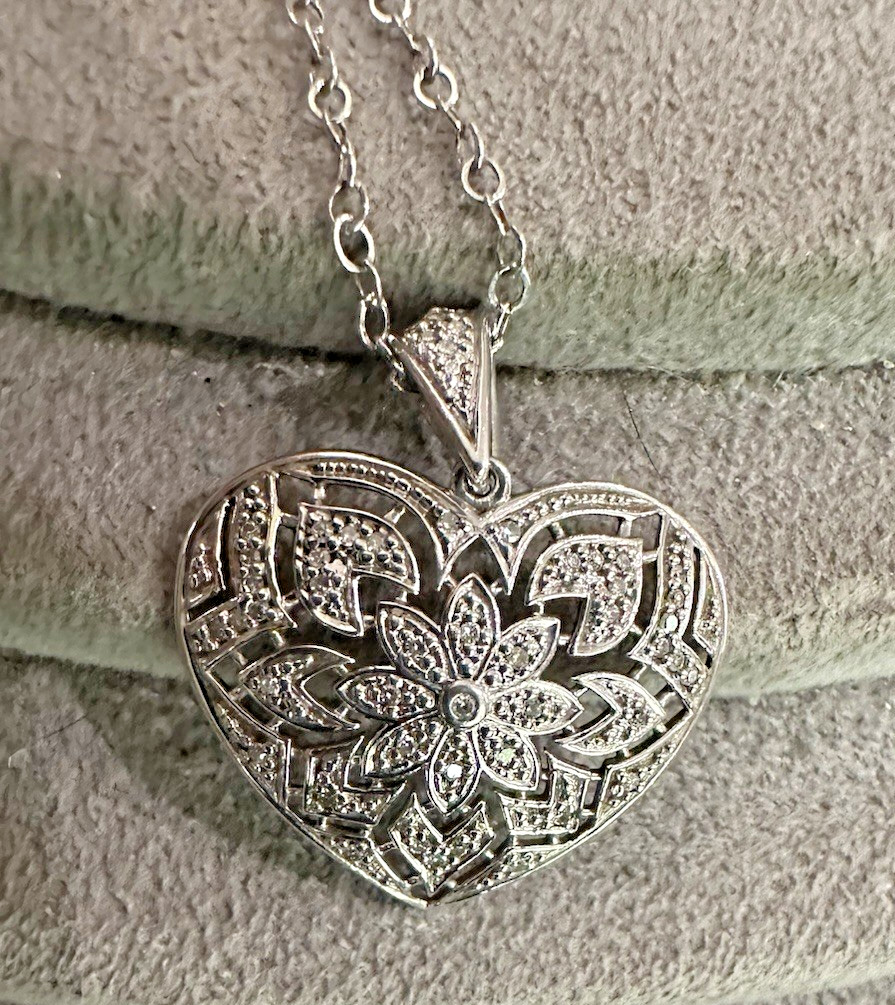 Vintage Sterling Silver Diamond Flower Heart Pendant Necklace 18″