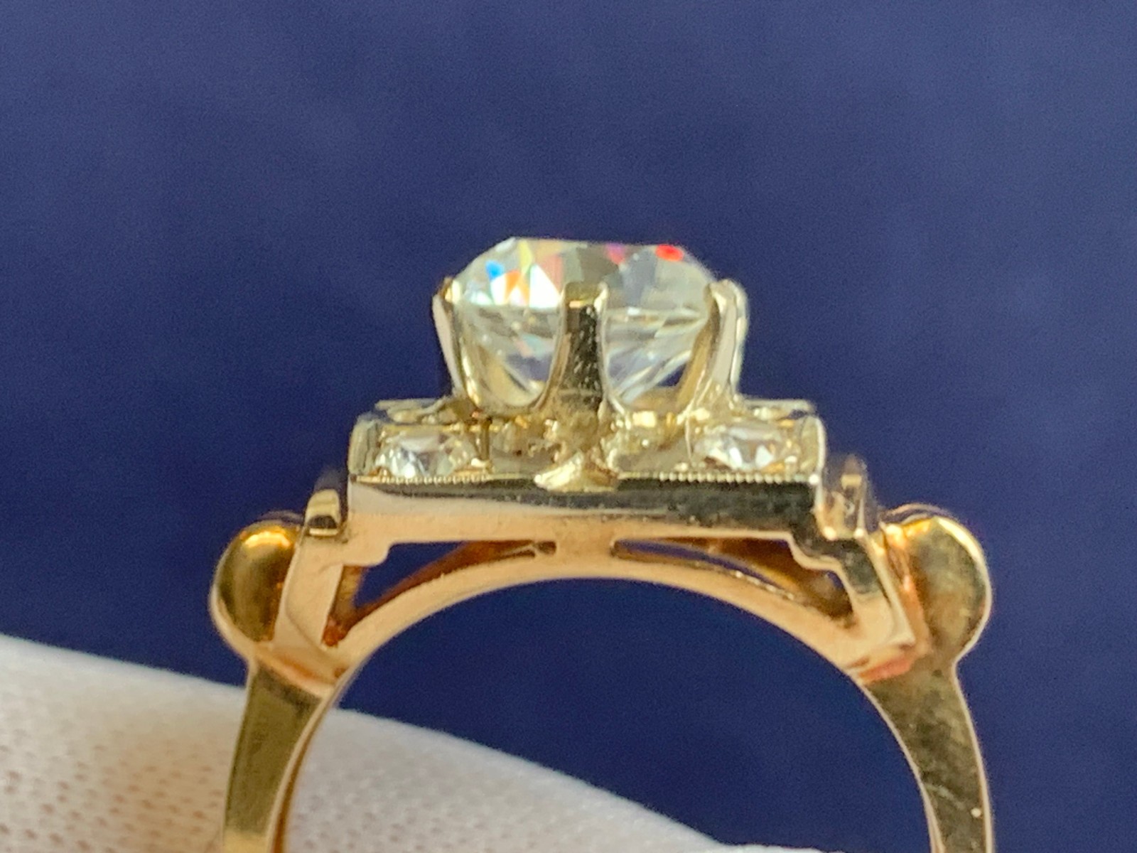 Vtg Yellow Gold Ring 4.86g Fine Jewelry Size 6 Band Clear Stones *READ*