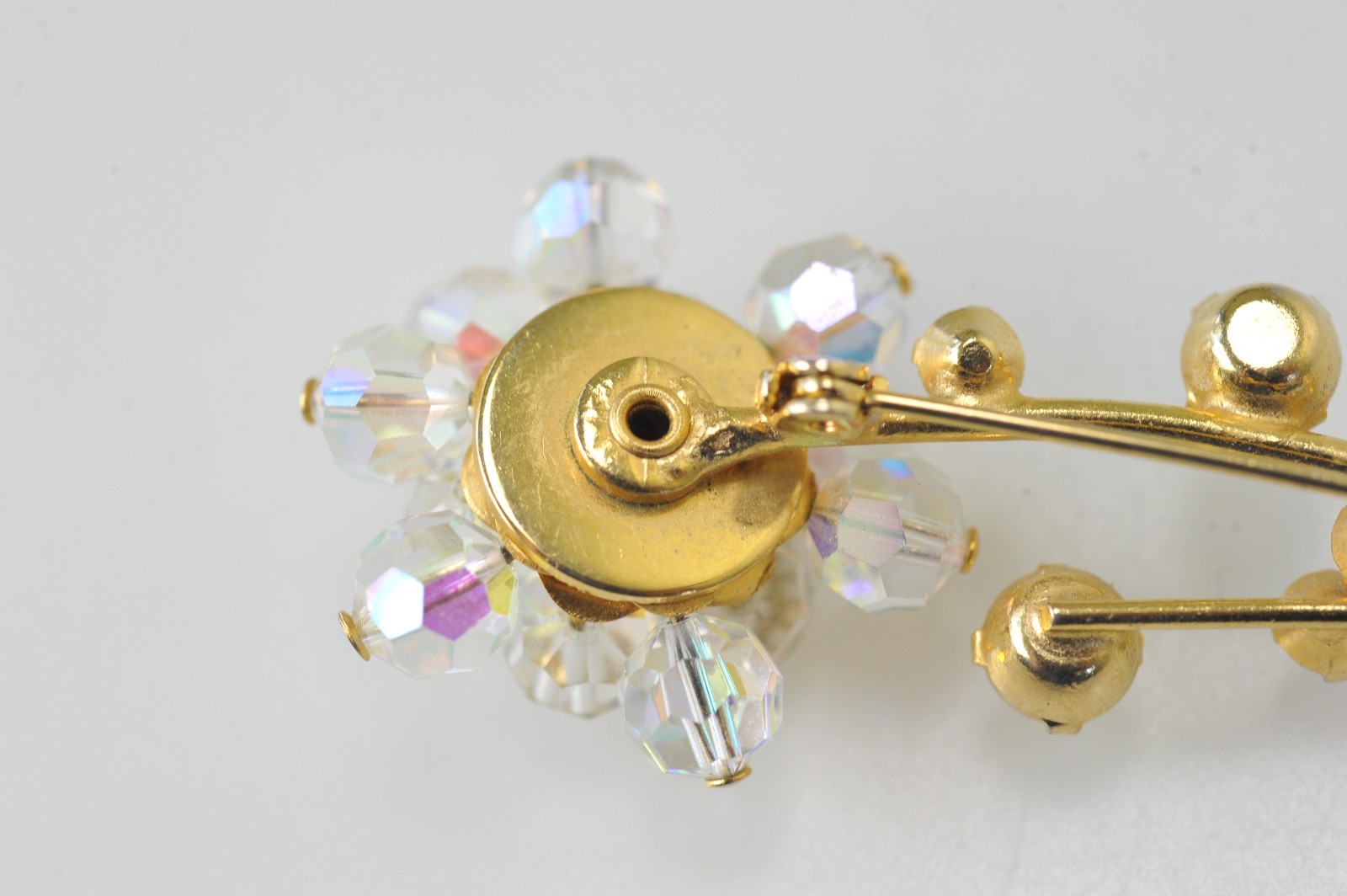 Vintage Brooch ab bead rhinestone long stem spray daisy flower cluster SB3