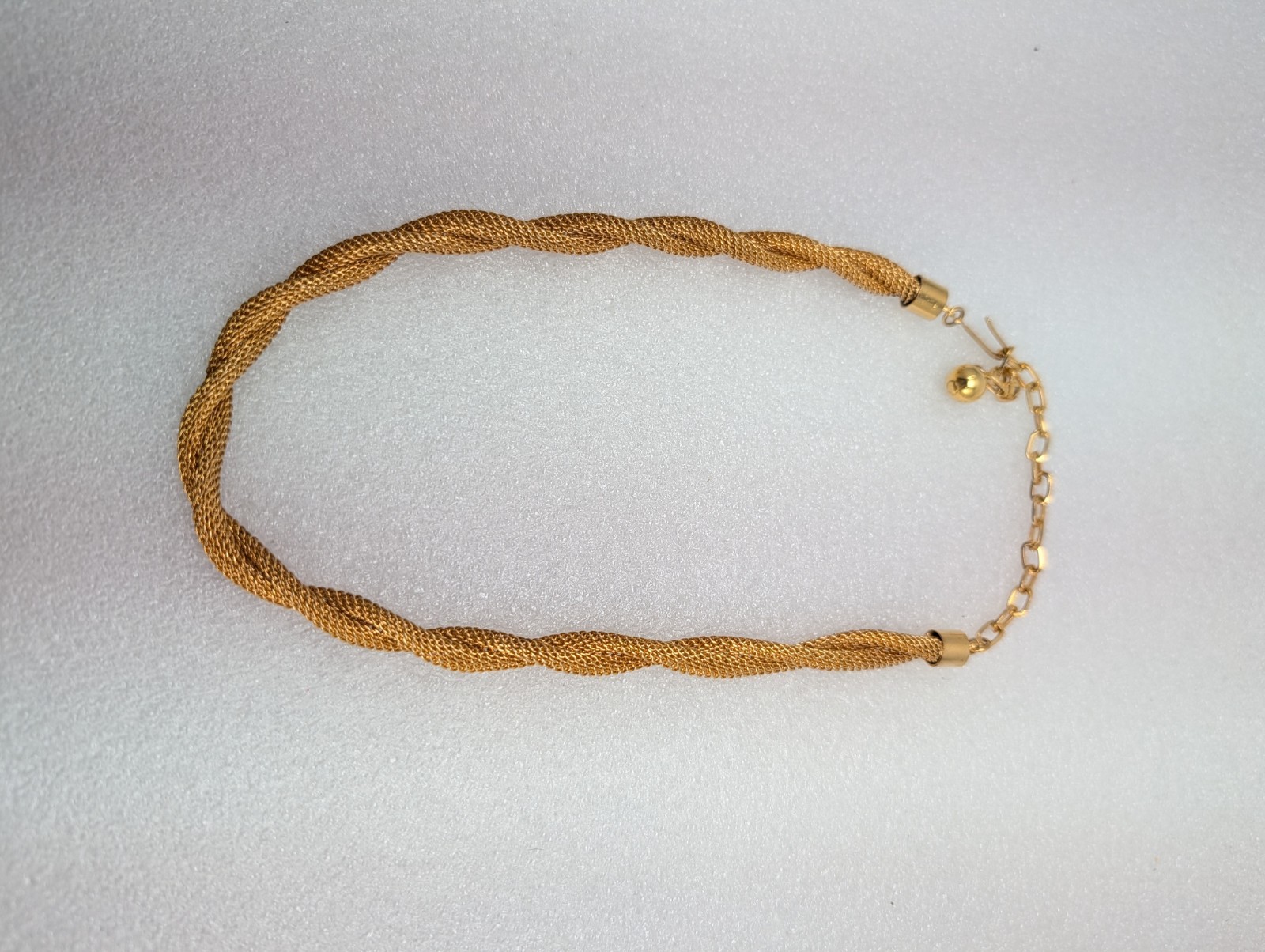 Vintage Gold Tone Mesh Ball Chain Twisted Hollow Rope 16″ Choker Necklace