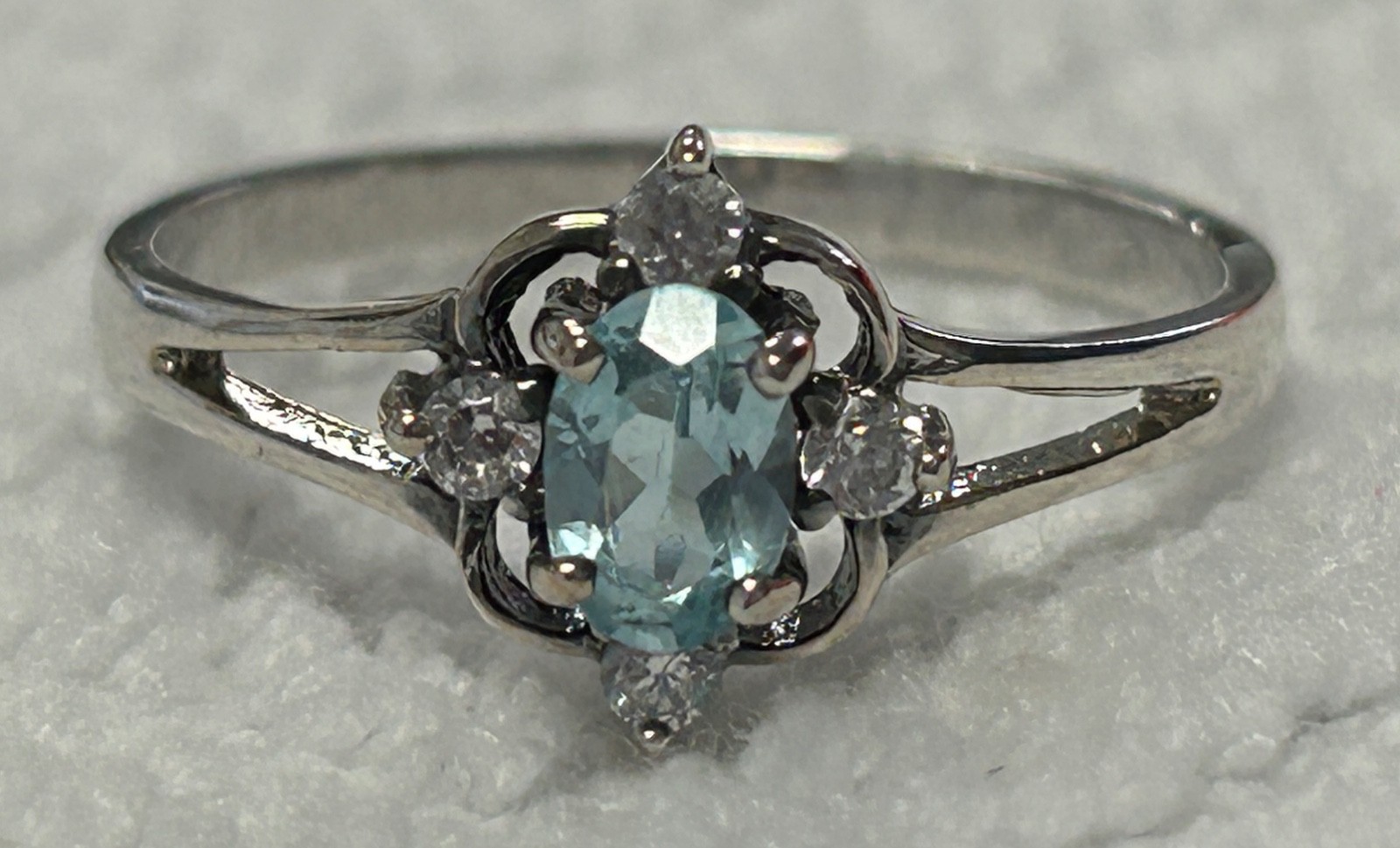Vintage AVON Sterling Silver 925 Ring with Blue & White/Colorless Stones Size 8