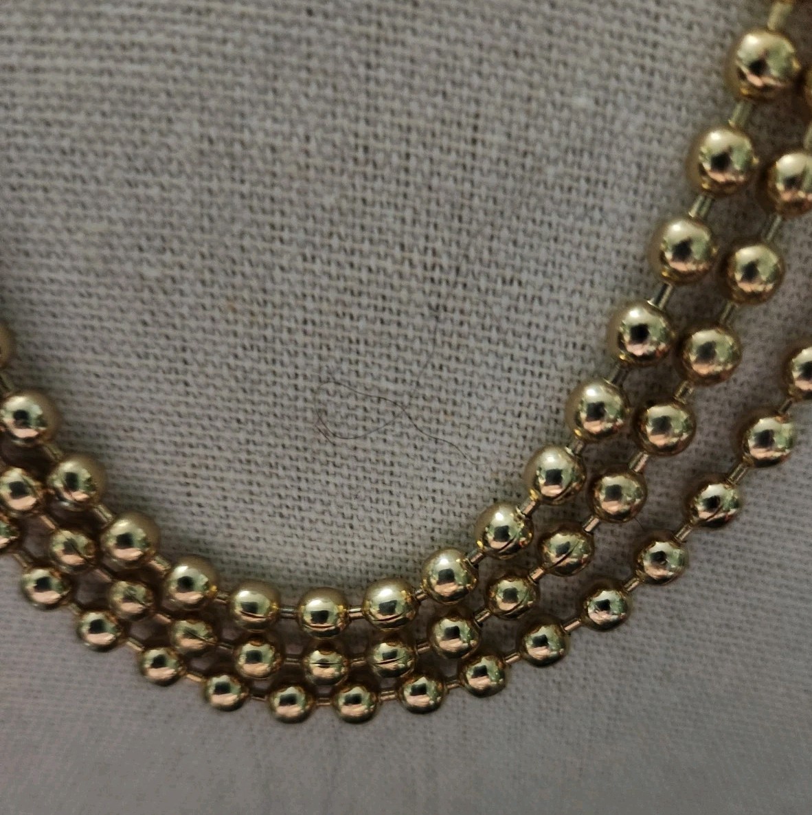 Vintage Gold Tone Beaded Necklace 3 Strands 16″ Small Beads Popcorn Link Retro