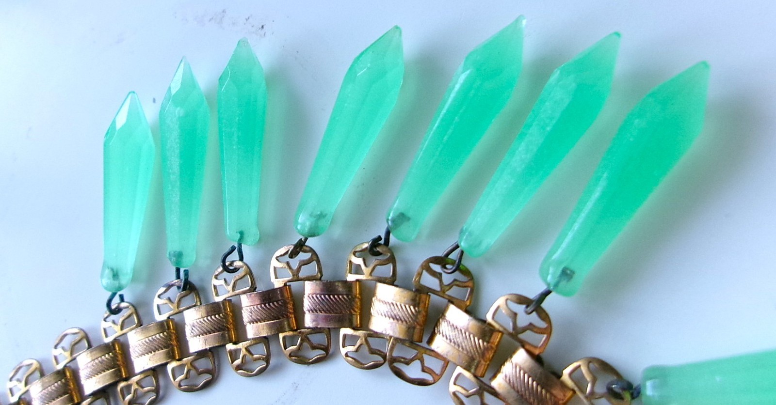 Stunning Vtg MCM West Germany Book Chain Uranium Glass Dangle Fringe Necklace