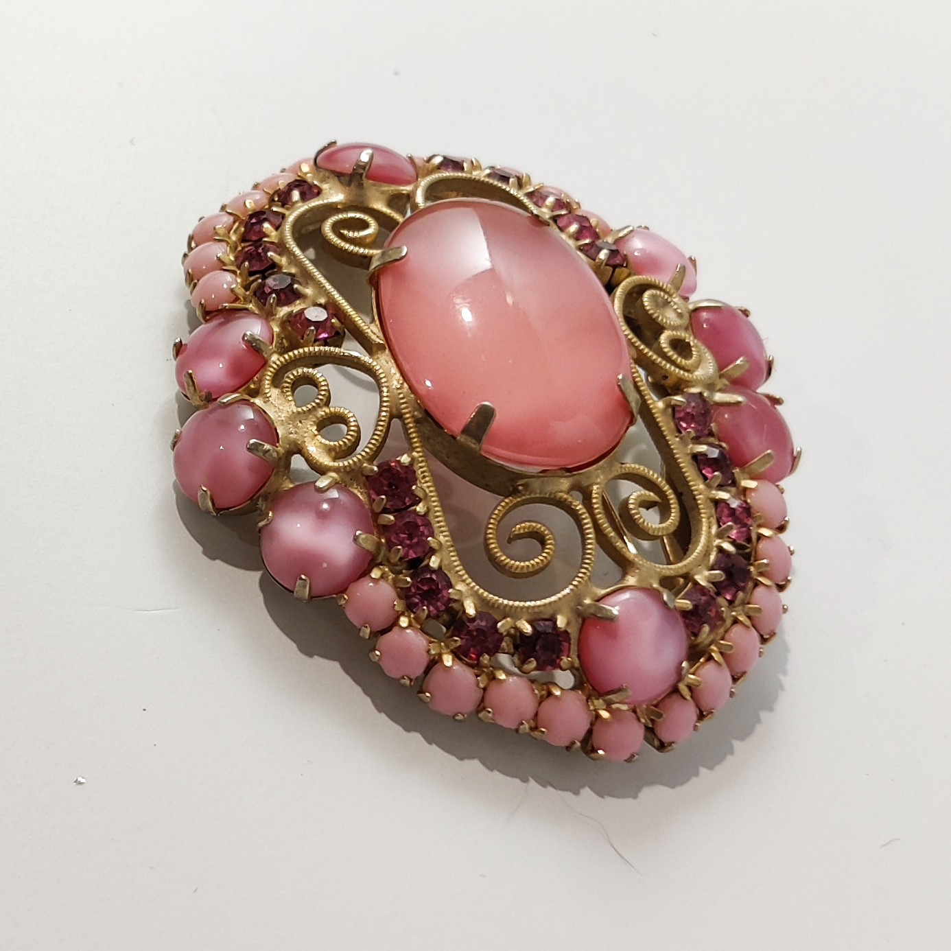 Vintage 1950-60s Brooch Large Moonstone Glass Cabochon Pink Milk Glass Prong Set