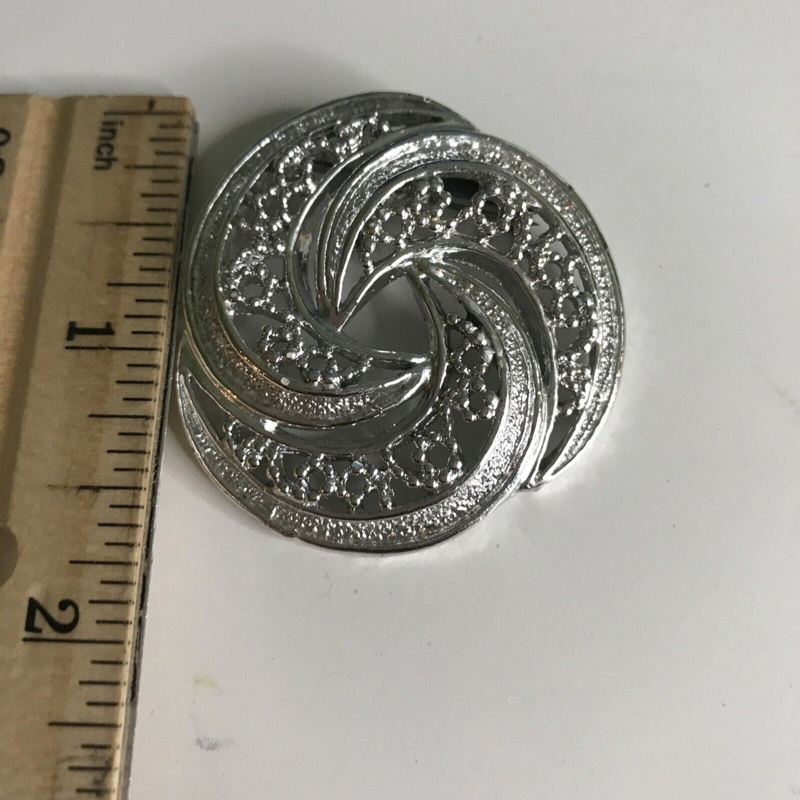 Vintage Silver tone Brooch pin Swirl Costume Jewelry