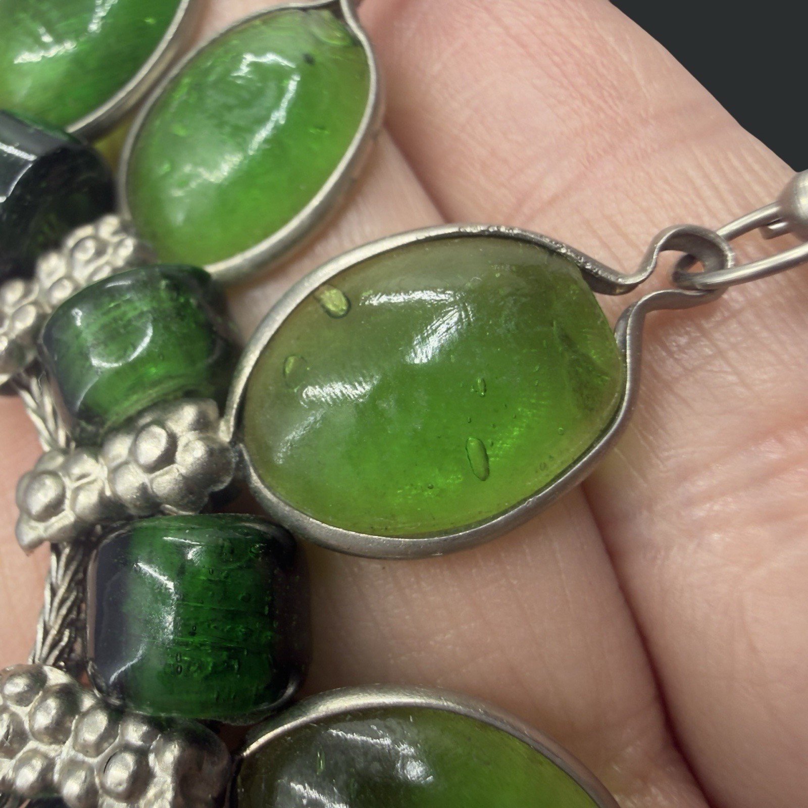 Vintage BOHO Bib Necklace GREEN GLASS Southwest Artisan Drop Dangle India Silver