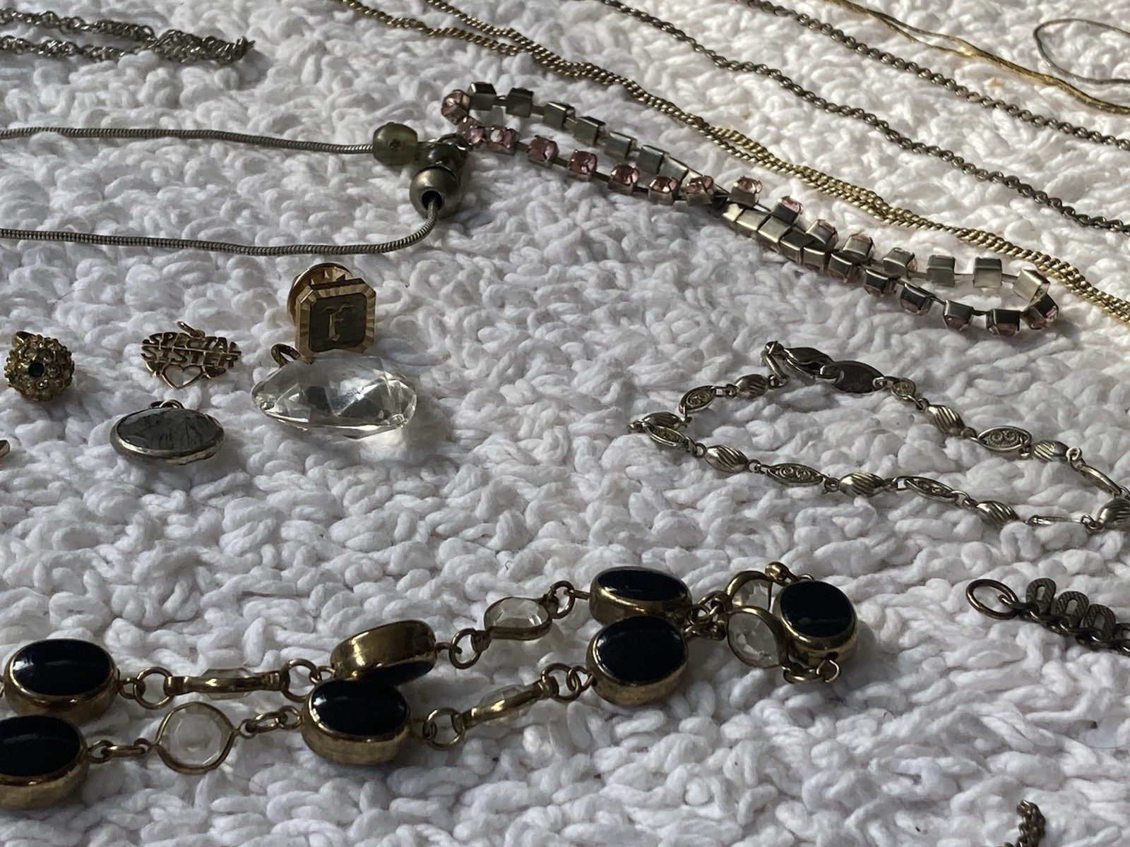 Vintage Estate Costume Jewelry Lot Signed MONET Pendant Cat Brooch Pearl Glass