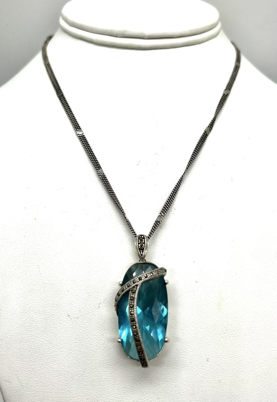 Necklace Blue Crystal Glass STERLING SILVER MARCASITE OVAL STONE NOS 1980’s