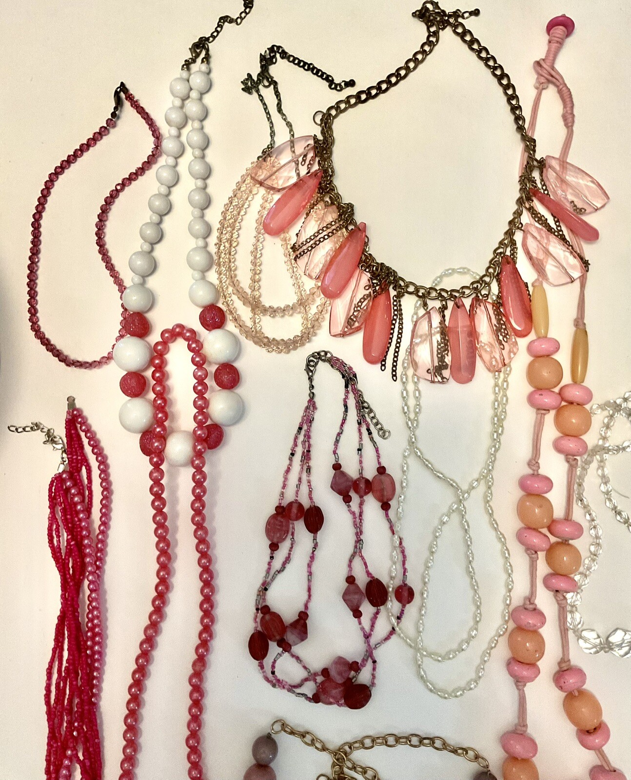 Vintage Lot Of Pink, White, Purple Bead Necklaces Wear Or Craft