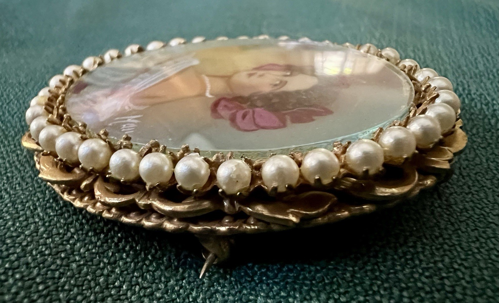 ORIGINAL BY ROBERT SIGNED HAND PAINTED PORTRAIT BROOCH FAUX PEARLS FRAMED SIGNED
