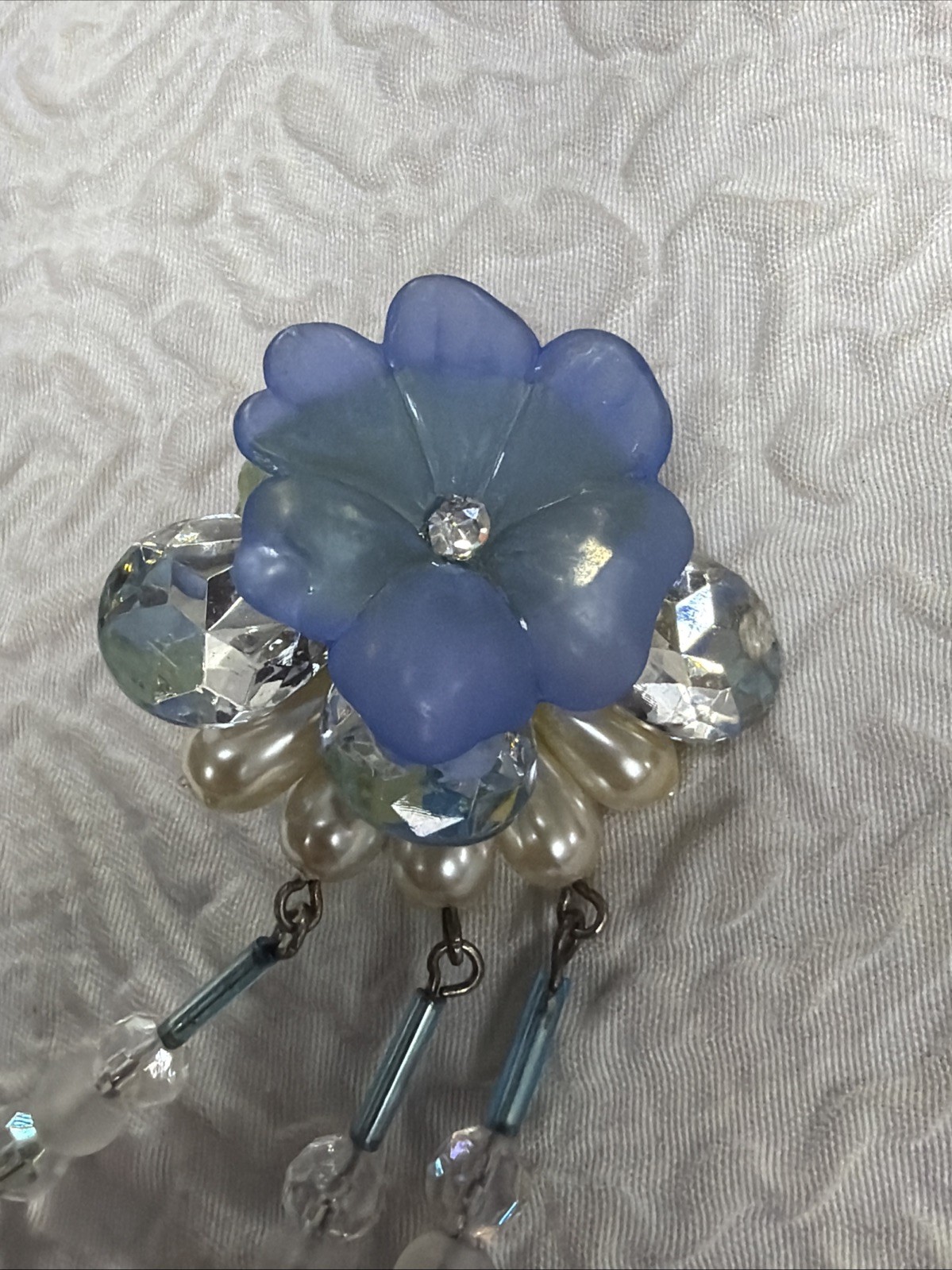 Vintage 1950’s 3D Dimensional Floral Cluster Top Flower Dangle Clip Earrings