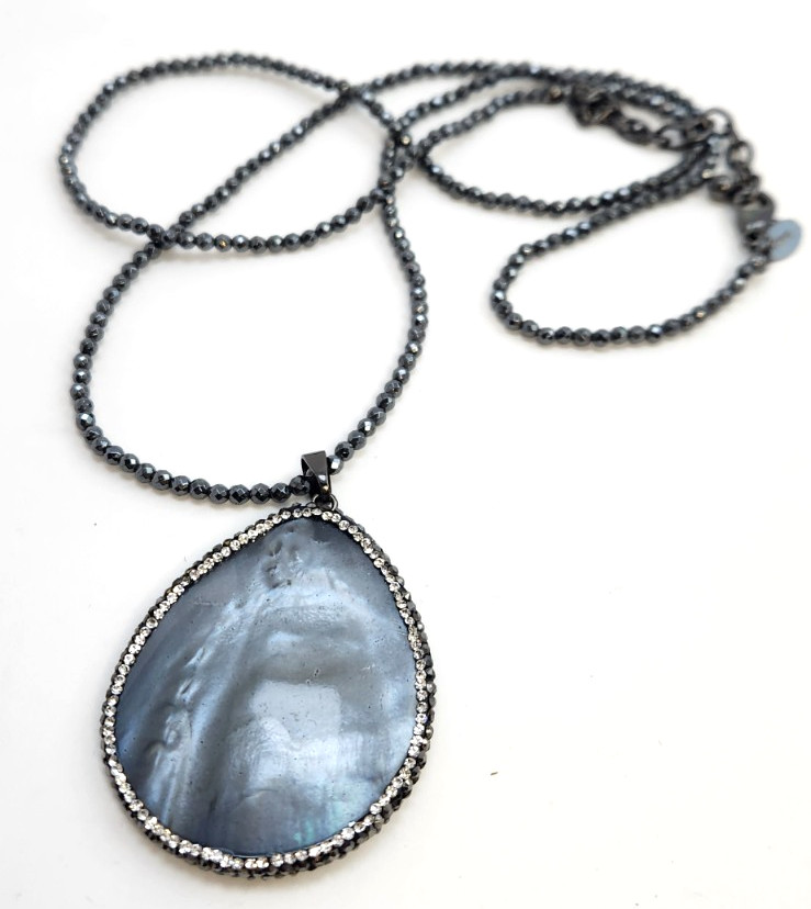 Vintage Joan Rivers Gray mother of Pearl and Rhinestone Pendant Necklace 33 in