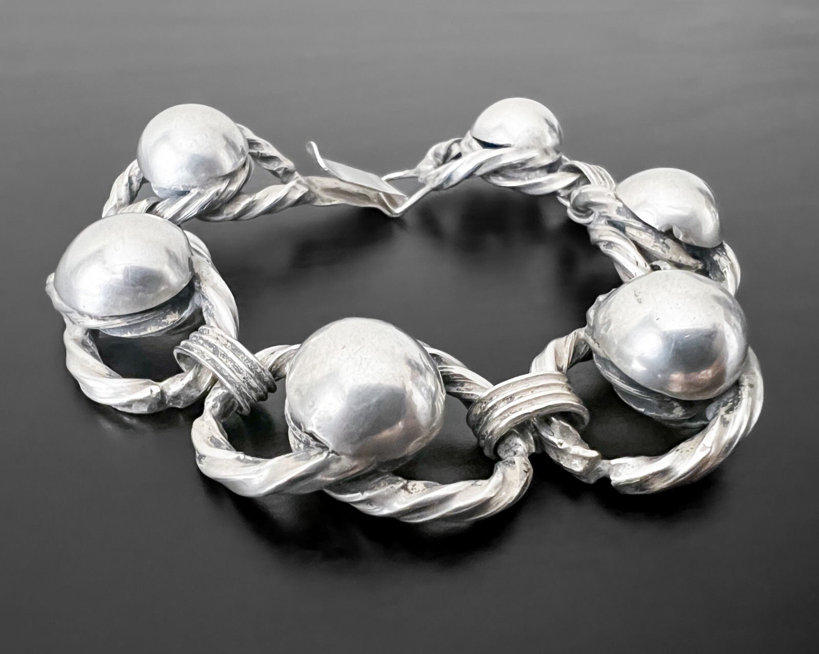 55g Sterling Vtg Modernist Bead Ball Wire Cable Dome Design Panel Link Bracelet