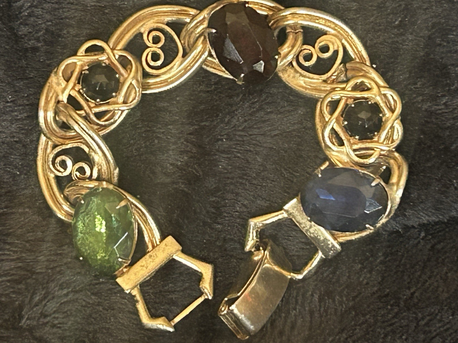 Vintage Victorian Revival Filigree Bracelet Intaglio Glass Stones Gold Tone