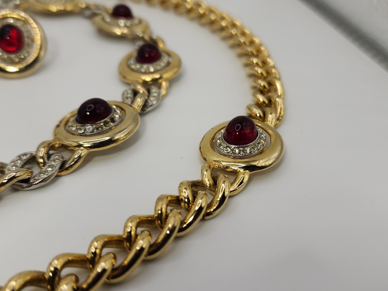 VINTAGE KENNETH LANE RARE 3 PIECE NECKLACE & EARRING SET GOLD RED CABOCHON