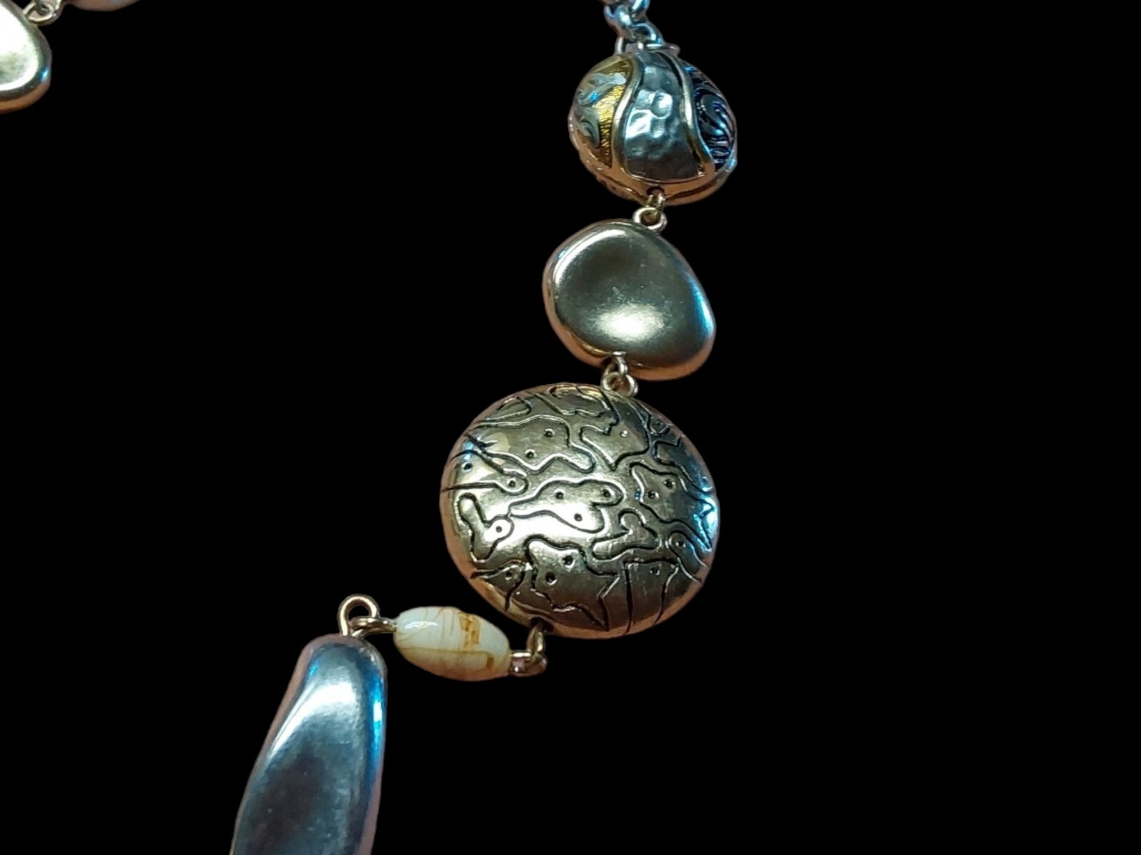 Vintage Resin Brass Metal Necklace 1970’s