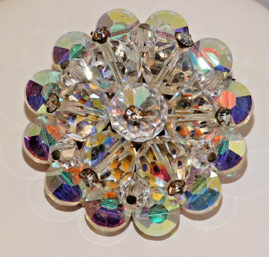 A16 VINTAGE AB GLASS BEAD & RHINESTONE BROOCH CLEAR STONES SILVER METAL UNSIGNED