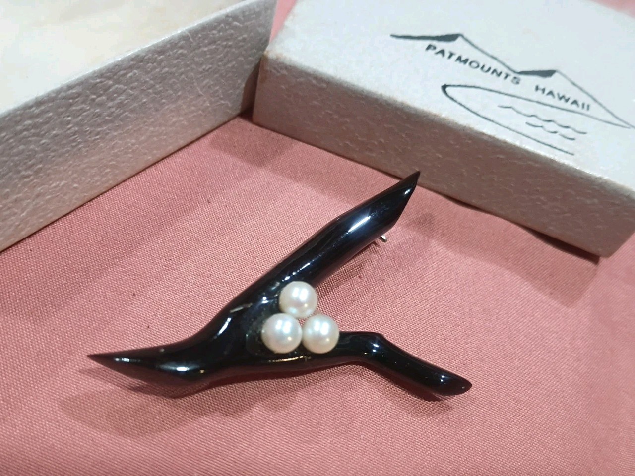 Vintage Hawaiian Black Coral Branch Pearl Pin Brooch, Patmounts,Hawaii 70s