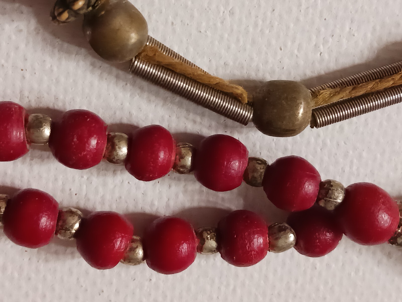 Metal beads and other shell + stone odd beads. Vintage necklaces. Lot of 8