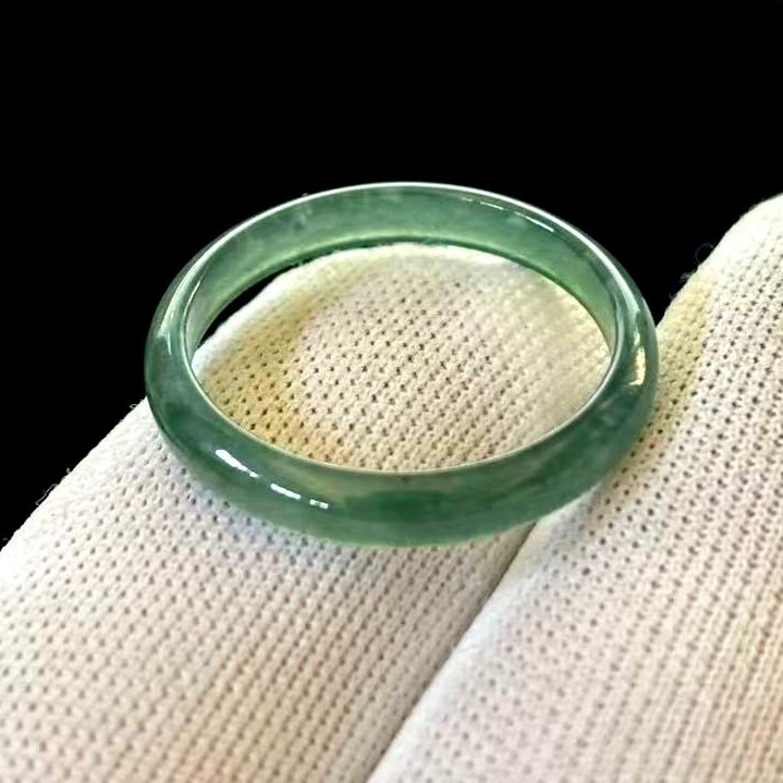 Size 8, Hi-grade Translucent Burmese Natural Green Jade Jadeite Ring Band