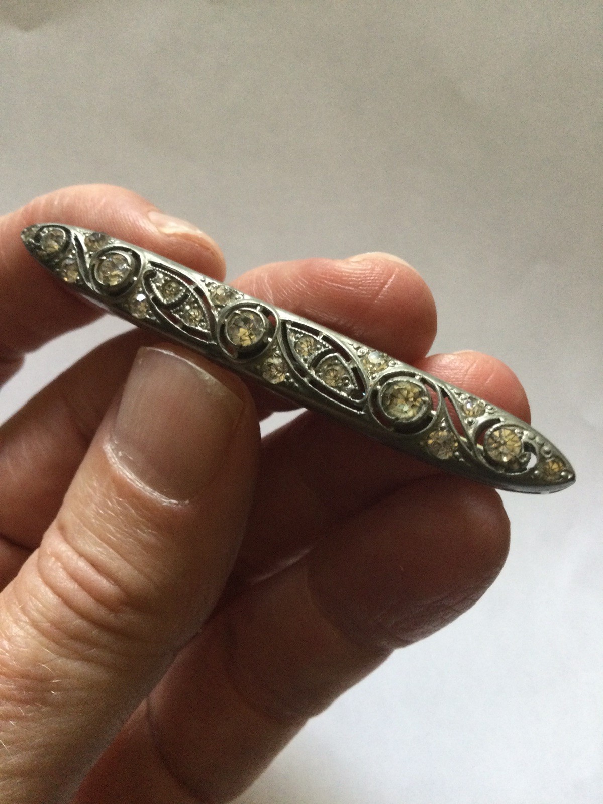 Vintage Silverite Art Deco Brooch with Rhinestones