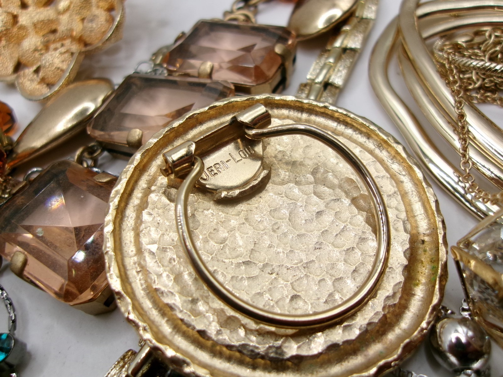 Vintage~Mod Estate Costume Jewelry Lot~AVON~CORO~JERI LOU~J CREW~SARAH~PARK LANE