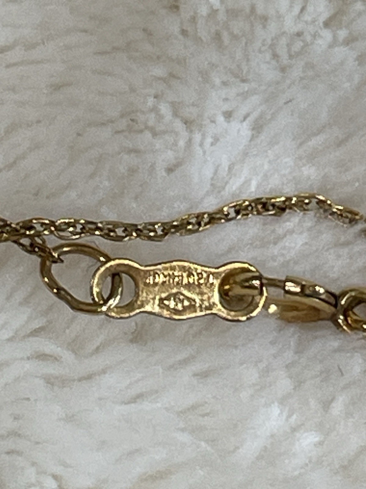 Vintage 12K Gold Filled Heart Locket Pendant Necklace Etched Floral 18”