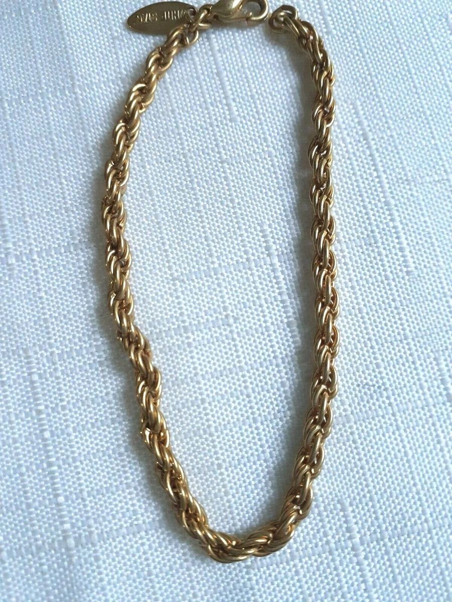 Vintage Gold Tone White Stag 7 Inches Bracelet. As Pictured -VM197