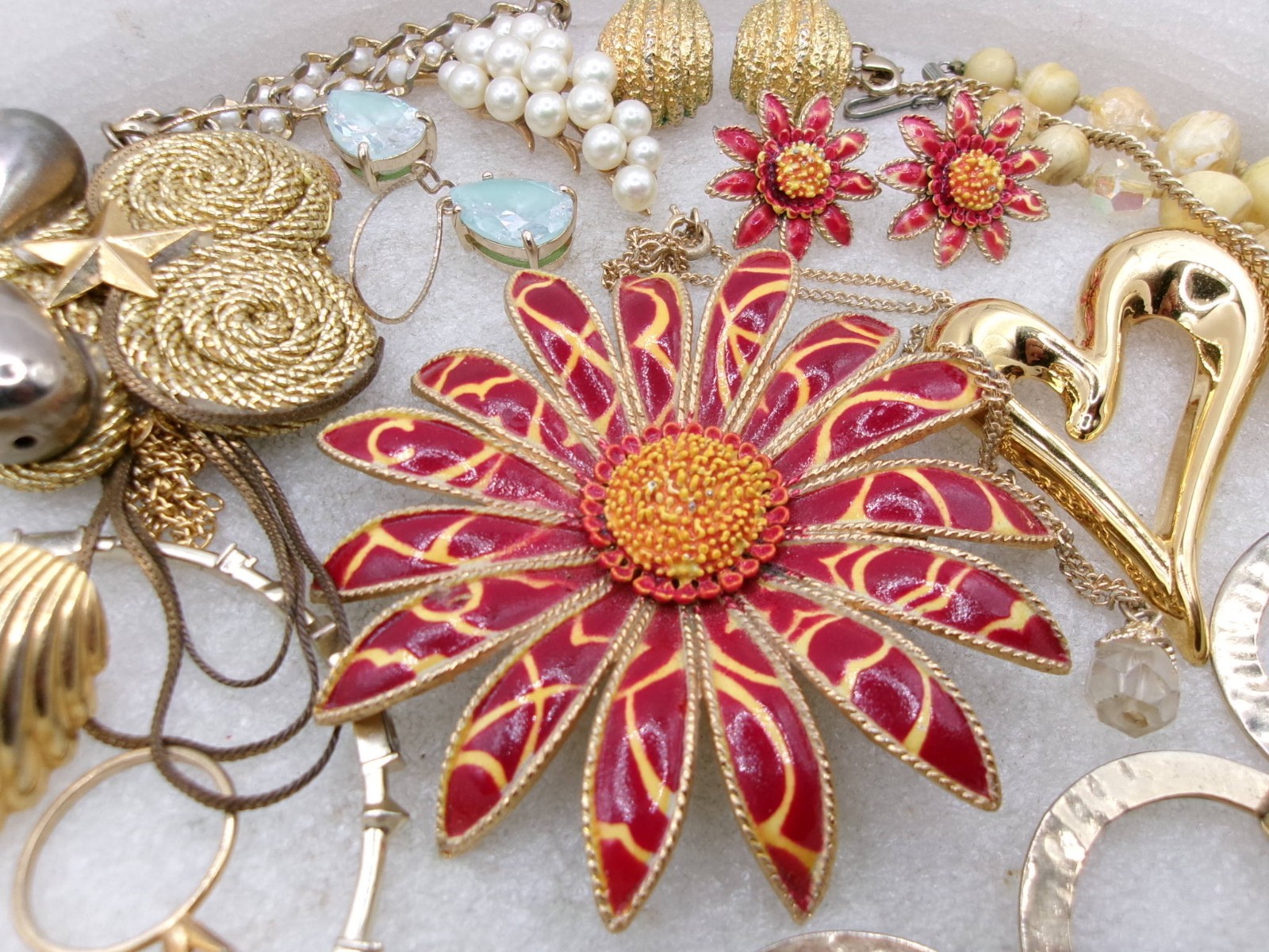 Vintage & Mod Estate Costume Jewelry Lot~AVON~KENDRA~MONET~COROCRAFT~PD~MAJORICA