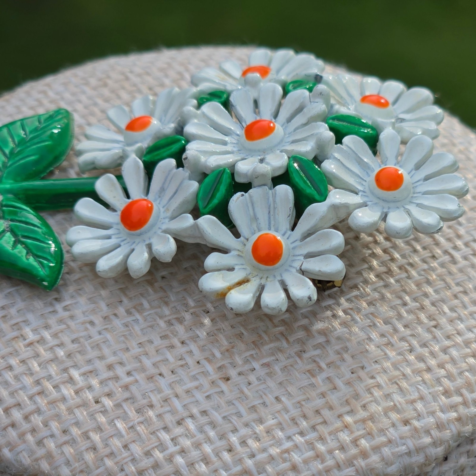 Vintage Daisy Brooch White Enamel Floral Bouquet Garden Flower Pin Neon center