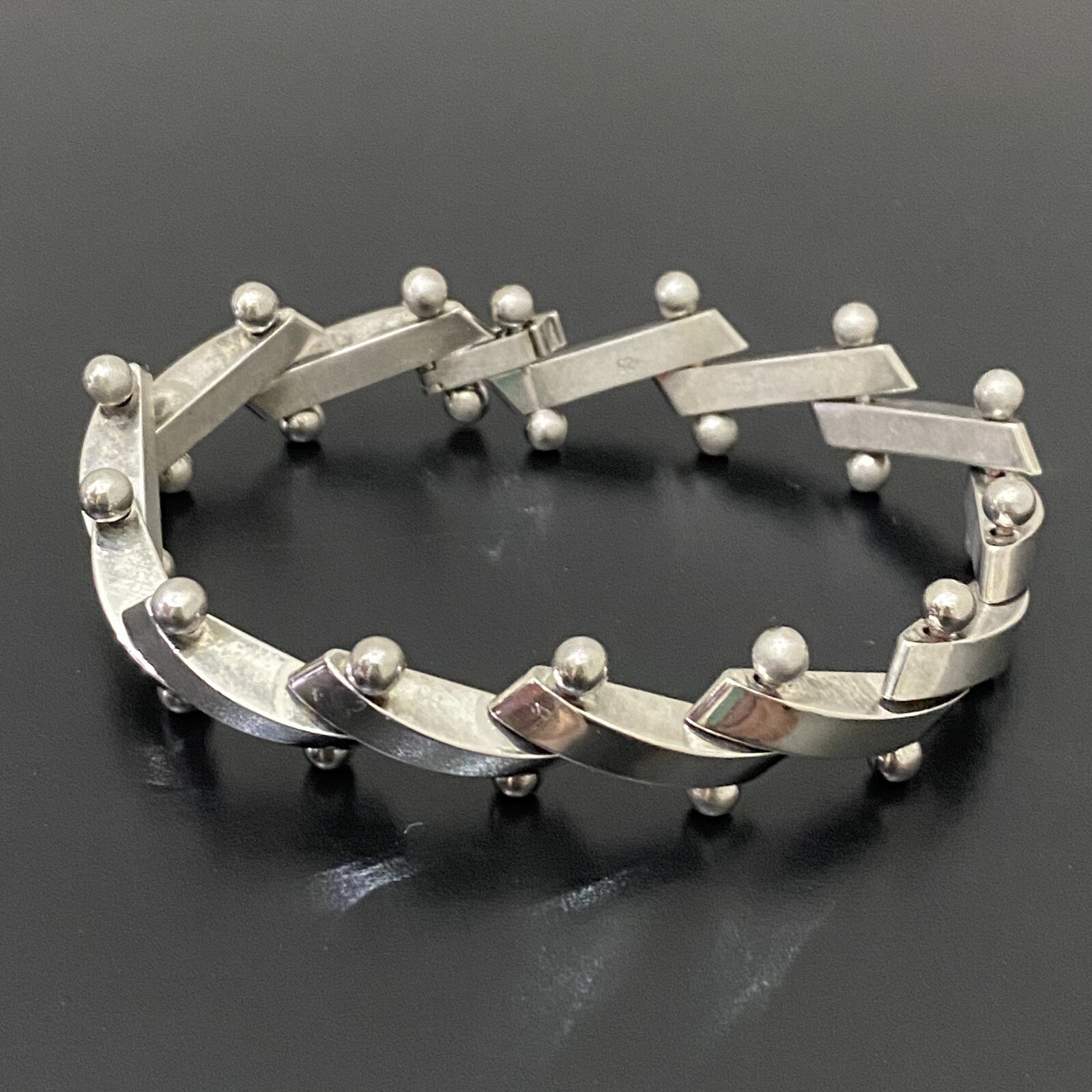 Vintage Silver-plated Modernist Ball Bolt Bar DNA Link Bracelet 44g.