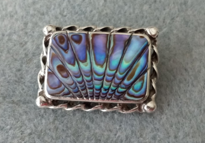 ANTIQUE Abalone Paua Shell Sterling Silver Twisted Bezel Set Brooch Pin