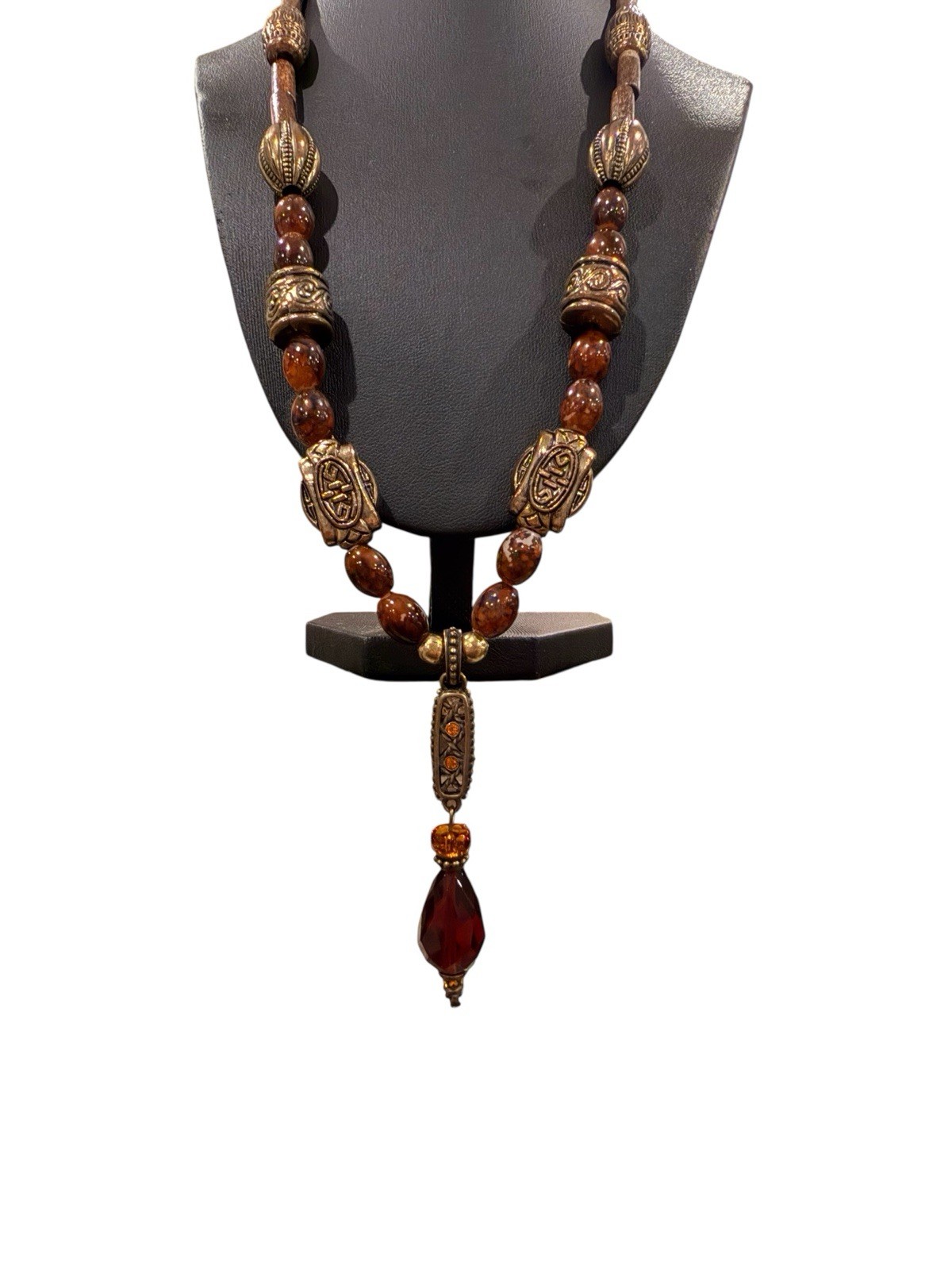Vintage Amber Bead pendant Necklace from 1930’s to 1950’s