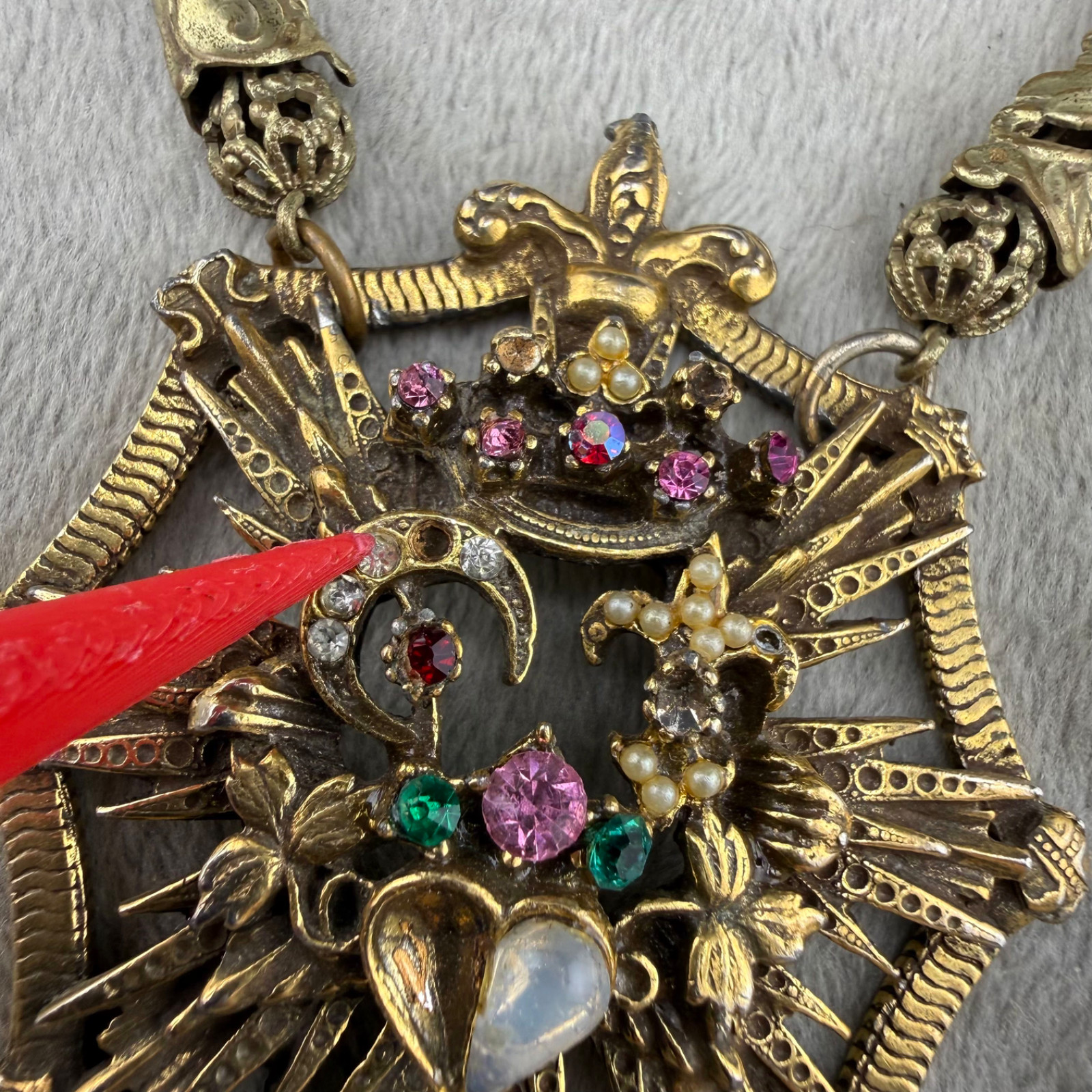 Vintage Masonic Medallion Necklace Gold Tone Filigree Chain Rhinestone READ 28”