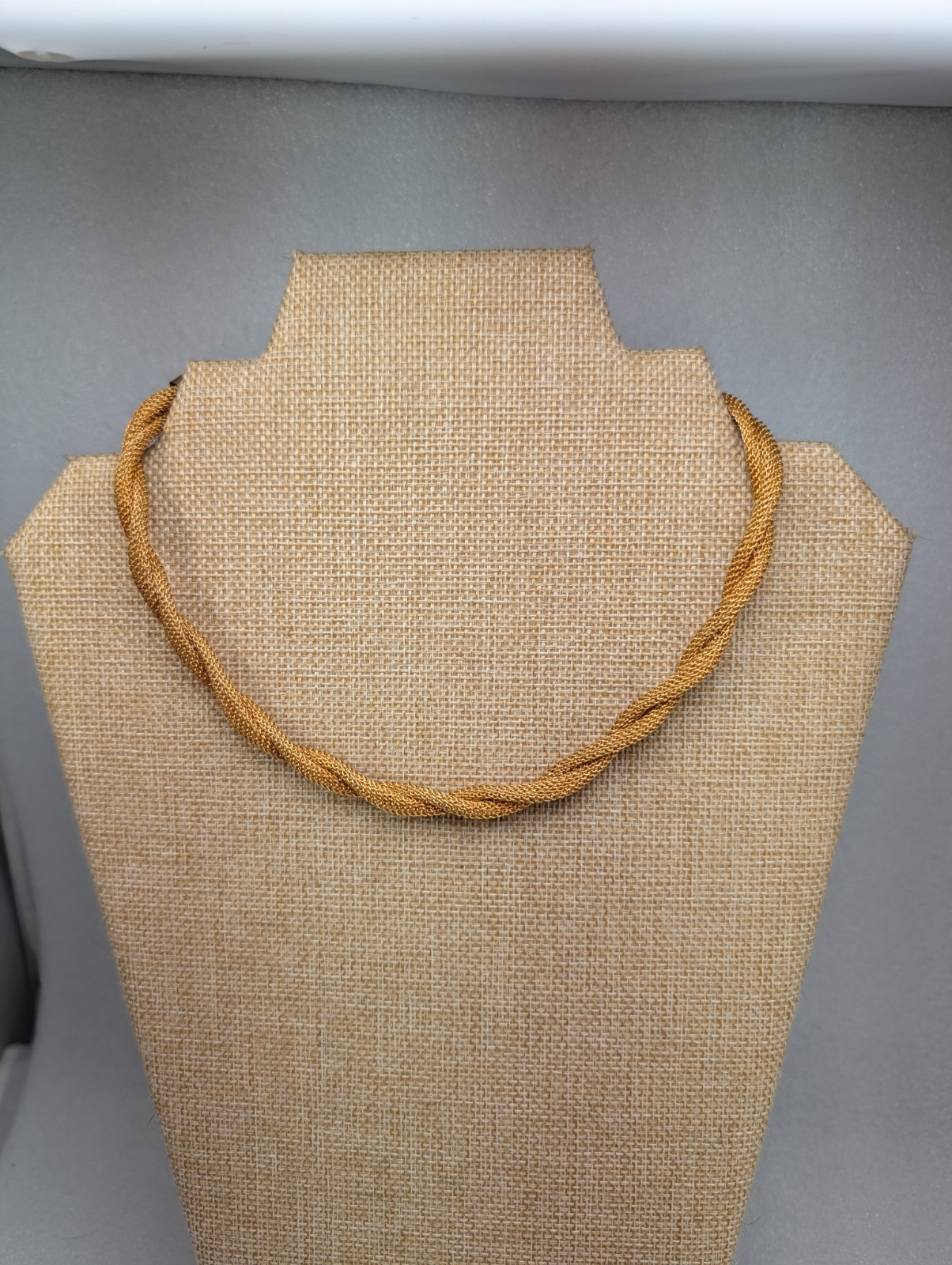 Vintage Gold Tone Mesh Ball Chain Twisted Hollow Rope 16″ Choker Necklace