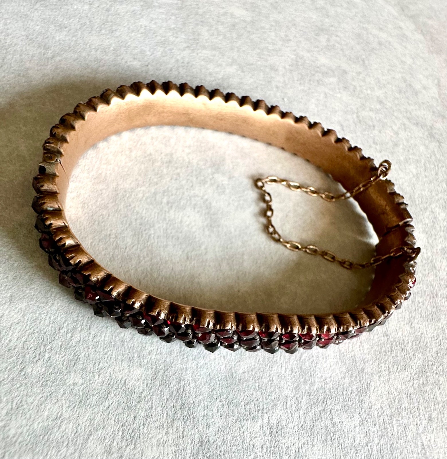 Antique rose cut Garnet & Silver bangle Hinged w/safety chain (see cond.)