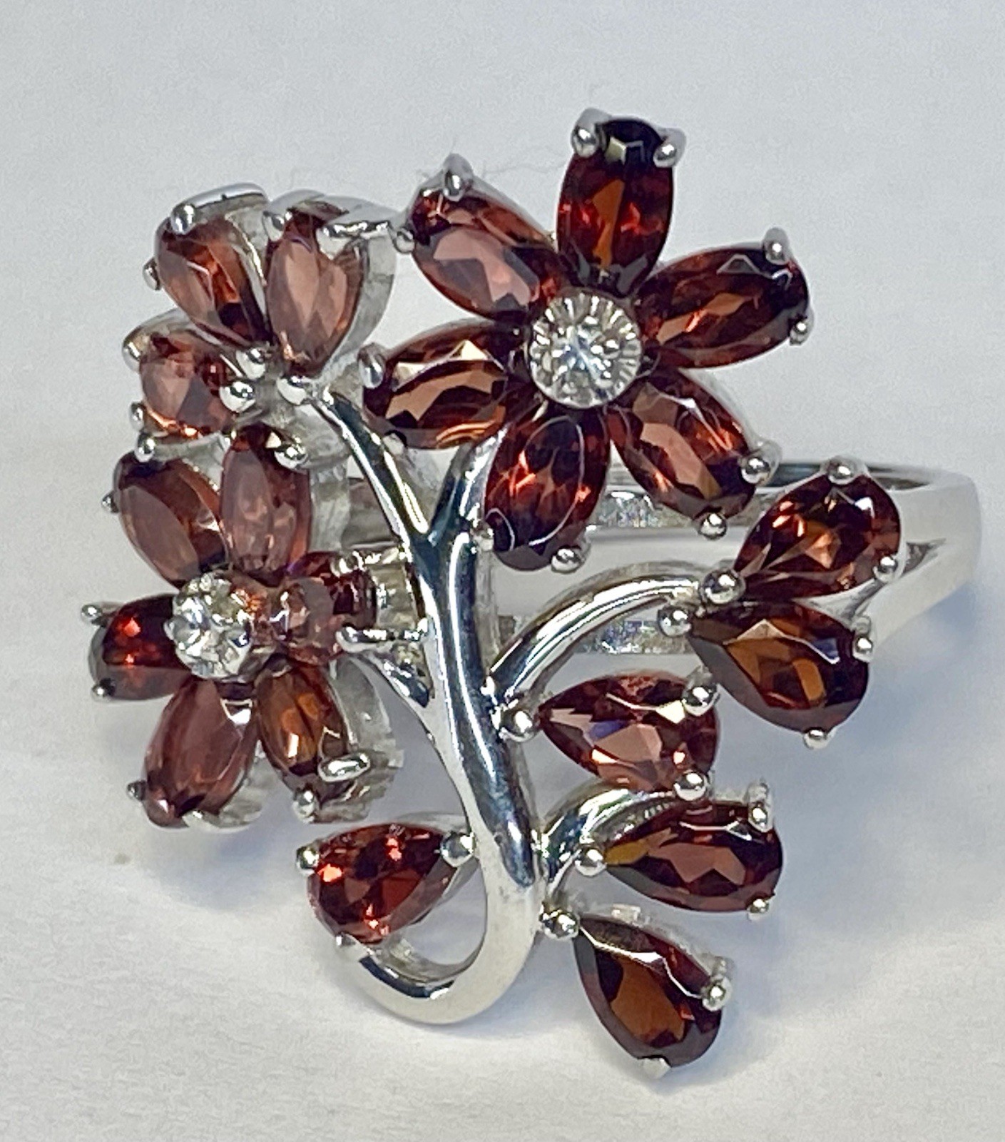 Vintage 925 Sterling Silver Natural Garnet Flower Floral Cluster Statement Ring