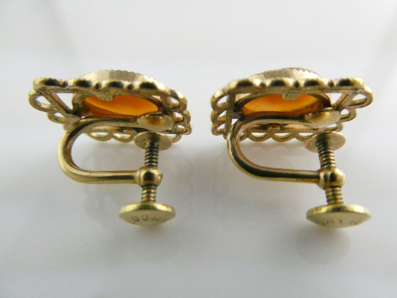 Vintage AmCo 14k Gold Fill Metal and Shell Cameo Screwback Earrings Man Woman