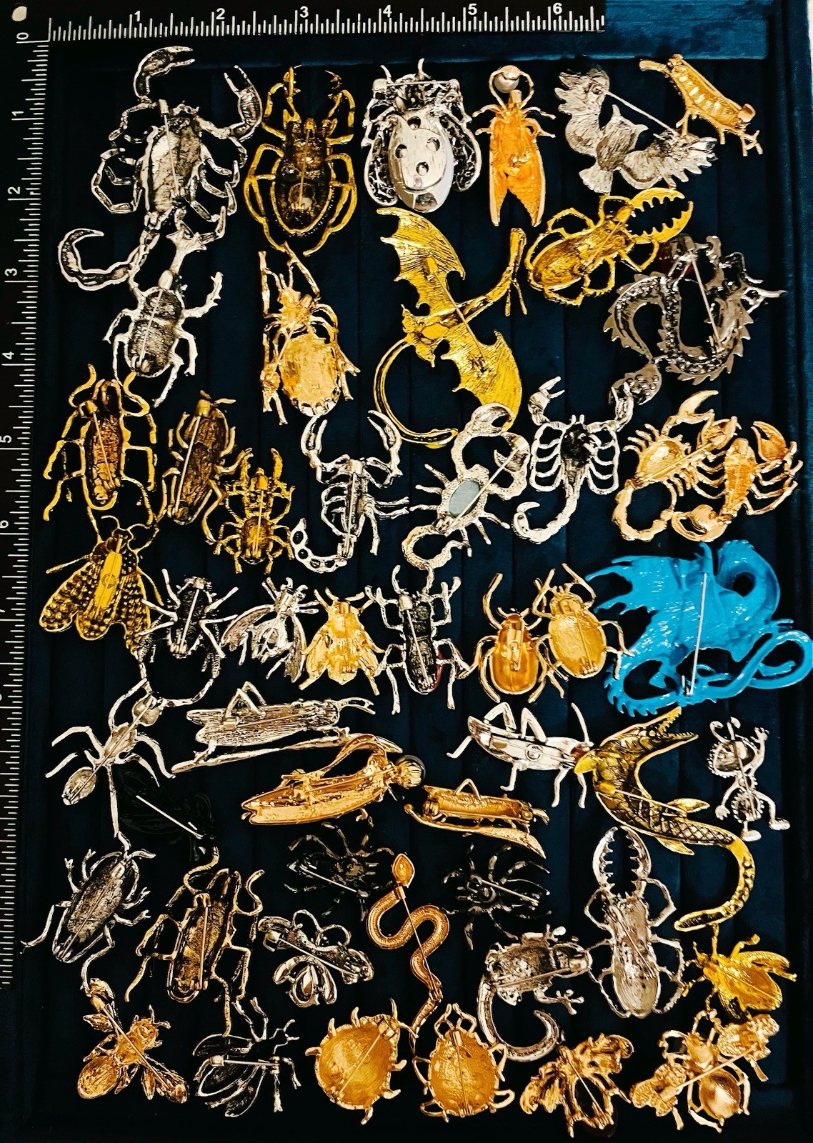 Lot 40 Bug Rhinestone Enamel Insect Brooch Pin Dragon Scorpion Beetle Gift