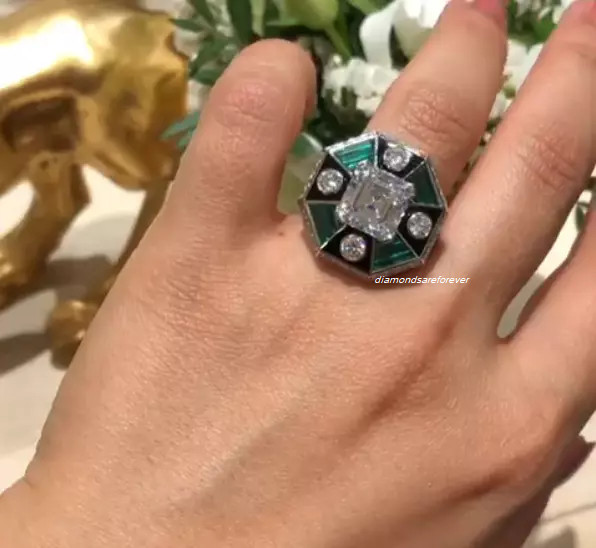 Vintage & Antique Art Deco Gorgeous Women’s Ring With White CZ, Emerald & Onyx