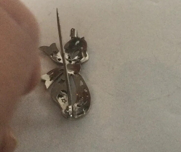 Silver Lace Pin Marked W/Star C Clasp Safety Lock Open Work Bow