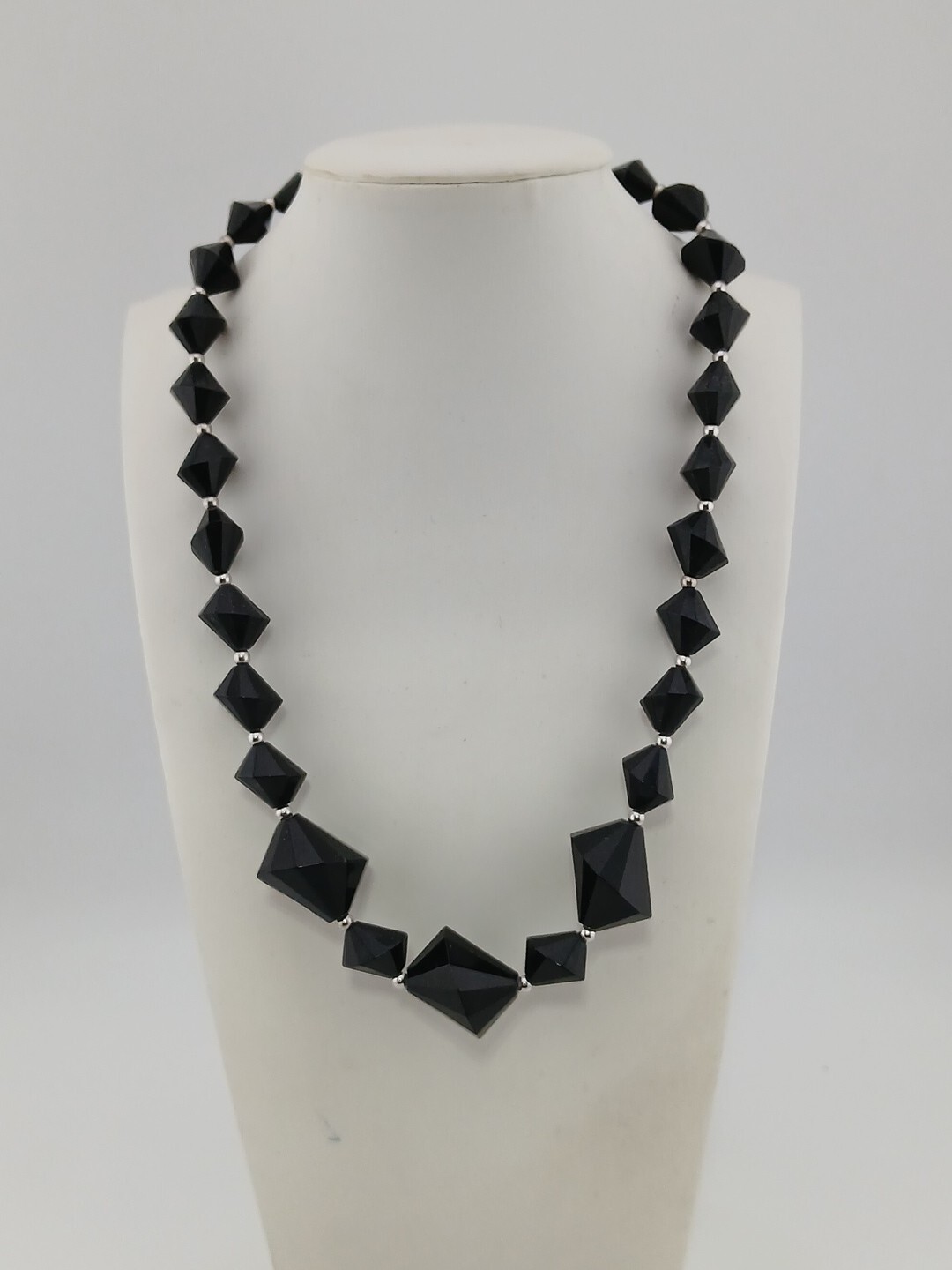 TRIFARI vintage black lucite bicone graduated beads silver tone accents necklace
