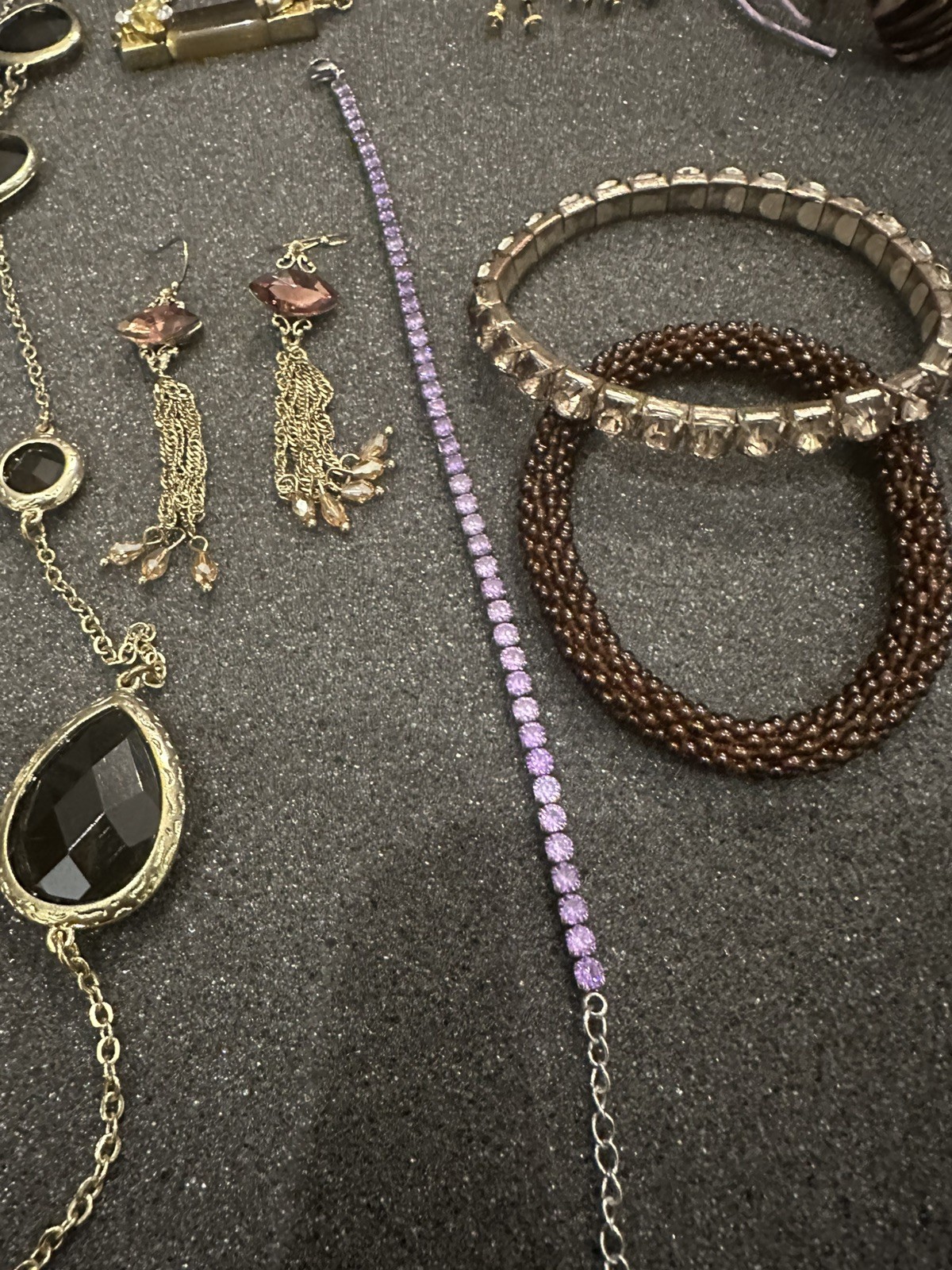 Vintage Estate Costume Jewelry Lot! Brooches and more!